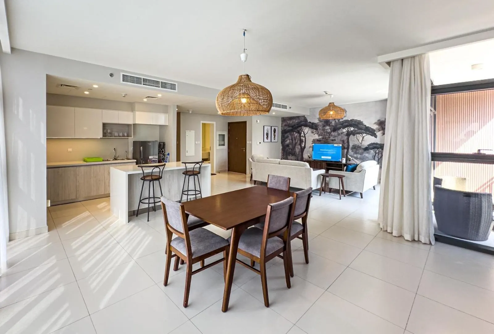 Elegant 3 Bed In Park Point, Dubai Hills Estate Apartment